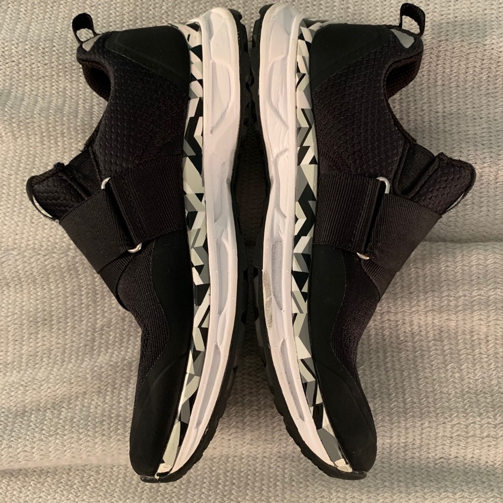 TIEM indoor cycle shoes barely worn